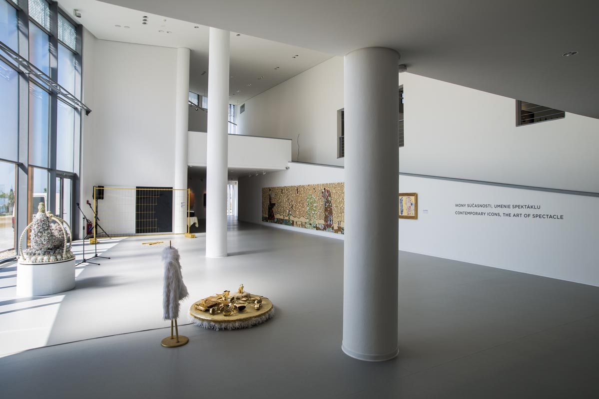 Contemporary Icons: The Art of Spectacle